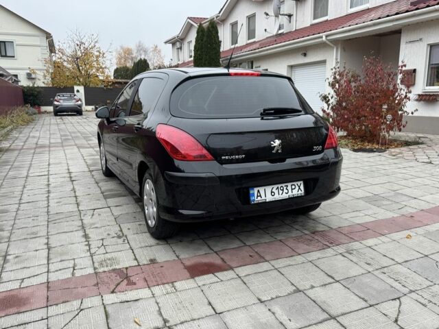 Черный Пежо 308, объемом двигателя 1.6 л и пробегом 157 тыс. км за 5200 $, фото 4 на Automoto.ua