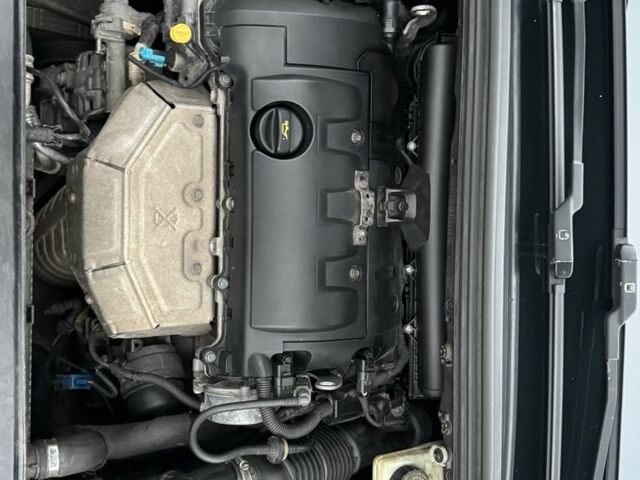 Черный Пежо 308, объемом двигателя 1.6 л и пробегом 157 тыс. км за 5200 $, фото 22 на Automoto.ua