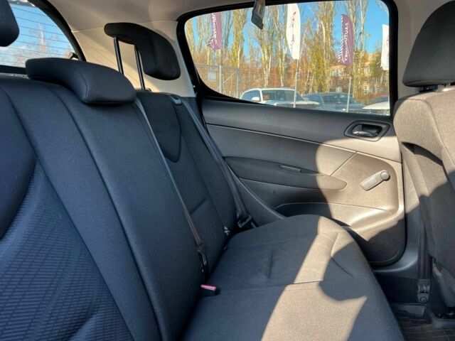 Черный Пежо 308, объемом двигателя 1.6 л и пробегом 199 тыс. км за 6200 $, фото 18 на Automoto.ua