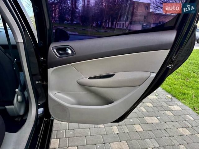 Черный Пежо 308, объемом двигателя 1.6 л и пробегом 166 тыс. км за 5400 $, фото 49 на Automoto.ua