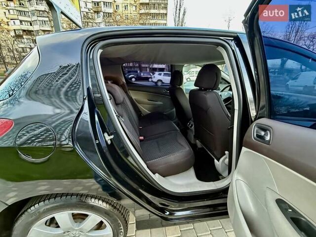 Черный Пежо 308, объемом двигателя 1.6 л и пробегом 166 тыс. км за 5400 $, фото 52 на Automoto.ua