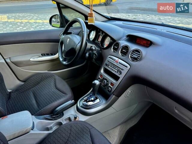 Черный Пежо 308, объемом двигателя 1.6 л и пробегом 166 тыс. км за 5400 $, фото 43 на Automoto.ua