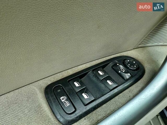 Черный Пежо 308, объемом двигателя 1.6 л и пробегом 166 тыс. км за 5400 $, фото 32 на Automoto.ua