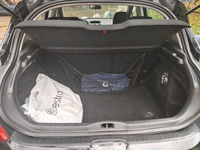 Чорний Пежо 308, об'ємом двигуна 0 л та пробігом 240 тис. км за 4500 $, фото 7 на Automoto.ua