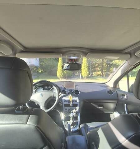 Чорний Пежо 308, об'ємом двигуна 1.6 л та пробігом 225 тис. км за 4600 $, фото 10 на Automoto.ua