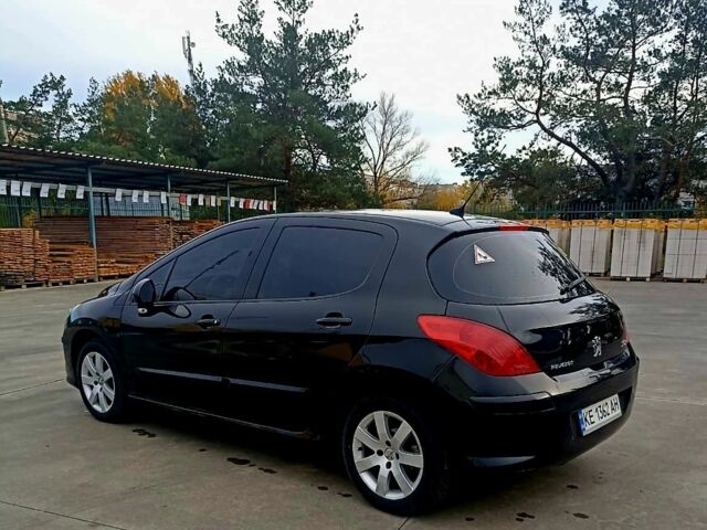 Чорний Пежо 308, об'ємом двигуна 1.6 л та пробігом 216 тис. км за 6000 $, фото 4 на Automoto.ua