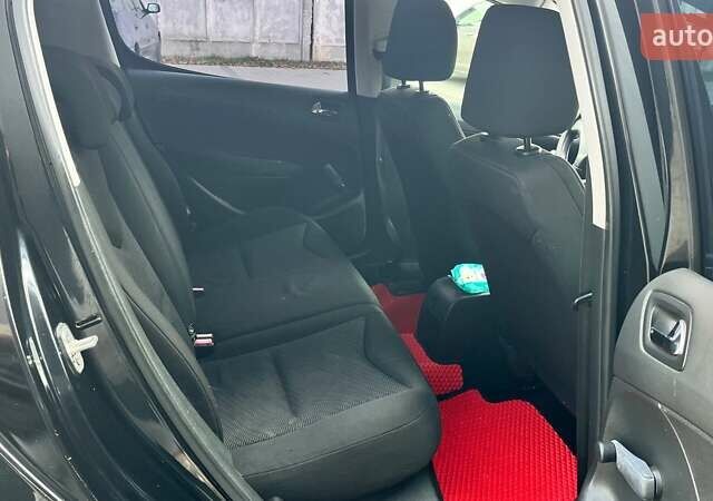 Чорний Пежо 308, об'ємом двигуна 1.6 л та пробігом 183 тис. км за 5000 $, фото 7 на Automoto.ua