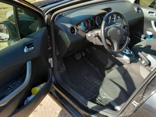 Чорний Пежо 308, об'ємом двигуна 1.6 л та пробігом 193 тис. км за 6000 $, фото 4 на Automoto.ua