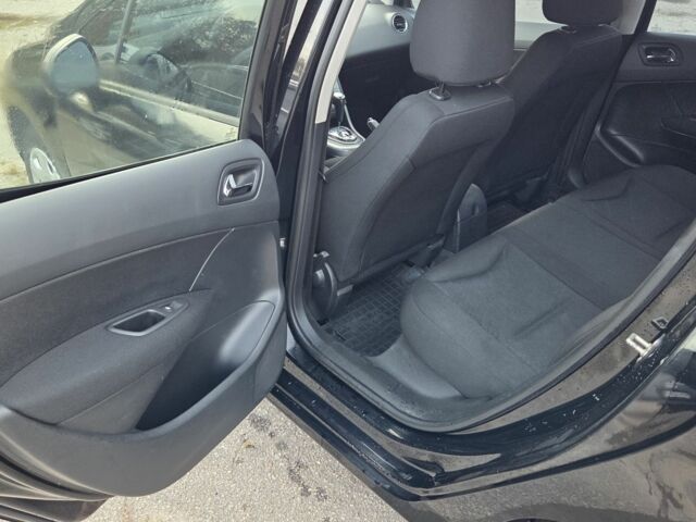 Черный Пежо 308, объемом двигателя 0 л и пробегом 161 тыс. км за 6800 $, фото 13 на Automoto.ua