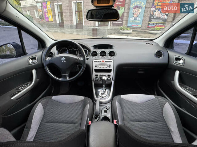 Чорний Пежо 308, об'ємом двигуна 1.6 л та пробігом 160 тис. км за 7300 $, фото 18 на Automoto.ua