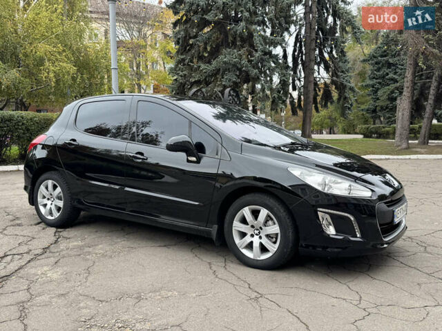 Чорний Пежо 308, об'ємом двигуна 1.6 л та пробігом 160 тис. км за 7300 $, фото 10 на Automoto.ua