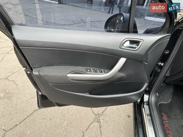 Чорний Пежо 308, об'ємом двигуна 1.6 л та пробігом 160 тис. км за 7300 $, фото 27 на Automoto.ua