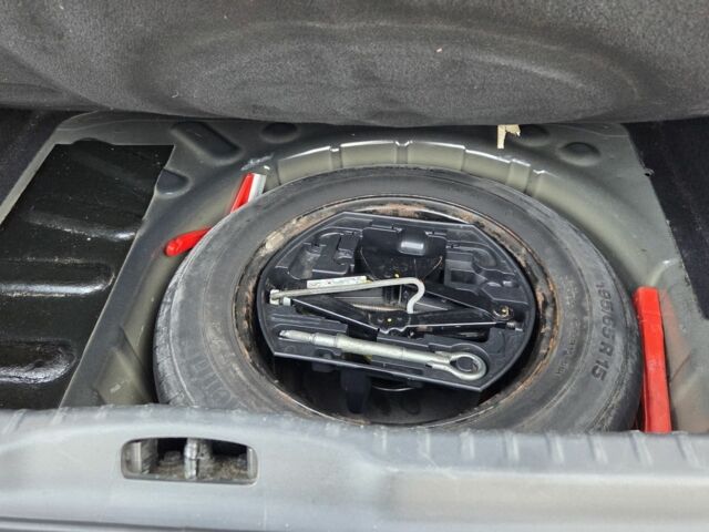 Черный Пежо 308, объемом двигателя 0 л и пробегом 161 тыс. км за 6800 $, фото 9 на Automoto.ua