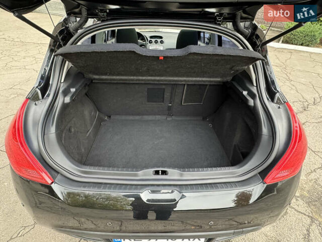 Чорний Пежо 308, об'ємом двигуна 1.6 л та пробігом 160 тис. км за 7300 $, фото 31 на Automoto.ua