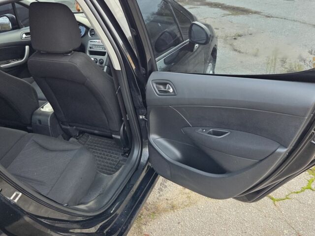 Черный Пежо 308, объемом двигателя 0 л и пробегом 161 тыс. км за 6800 $, фото 11 на Automoto.ua