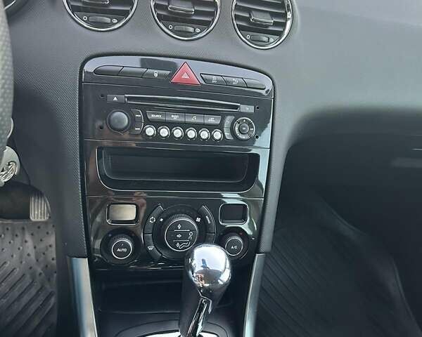 Черный Пежо 308, объемом двигателя 1.6 л и пробегом 145 тыс. км за 7400 $, фото 27 на Automoto.ua