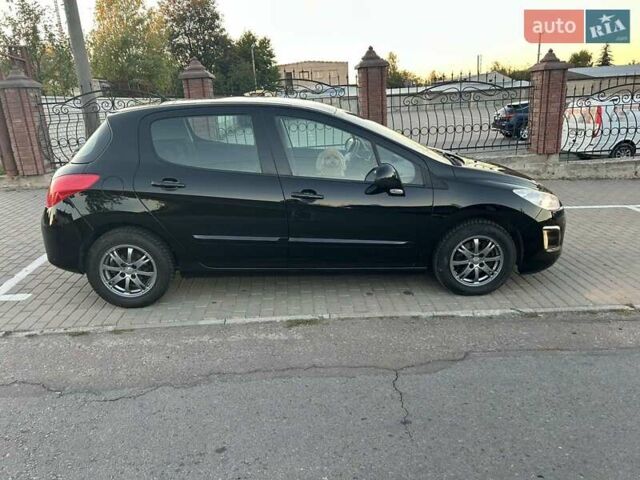 Пежо 308 2013 в Ровно на Automoto.ua Черный Пежо 308, объемом двигателя 1.6 л и пробегом 145 тыс. км за 7400 $, фото 7 на Automoto.ua