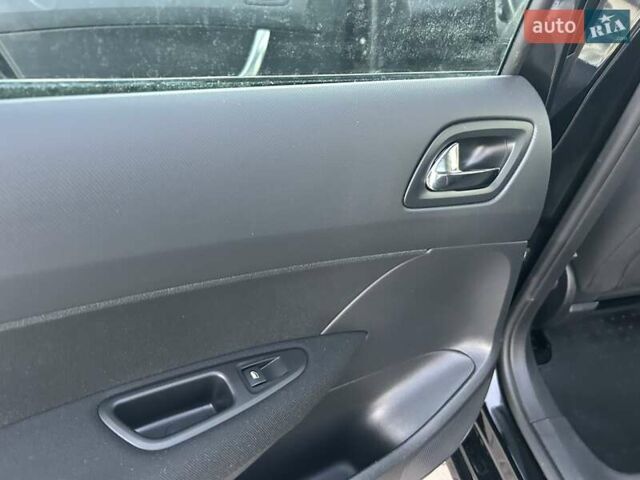 Черный Пежо 308, объемом двигателя 1.6 л и пробегом 145 тыс. км за 7400 $, фото 35 на Automoto.ua