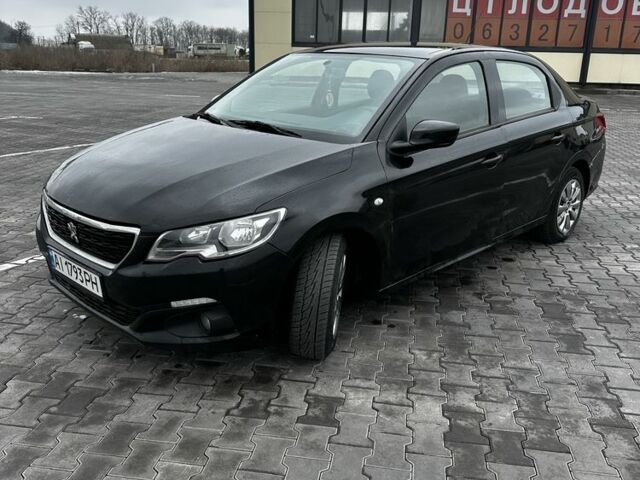 Черный Пежо 308, объемом двигателя 1.2 л и пробегом 149 тыс. км за 6900 $, фото 4 на Automoto.ua