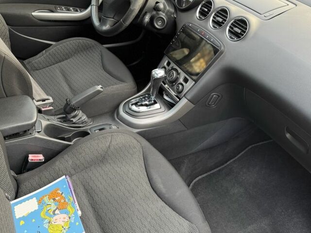 Черный Пежо 308, объемом двигателя 1.6 л и пробегом 152 тыс. км за 6200 $, фото 4 на Automoto.ua