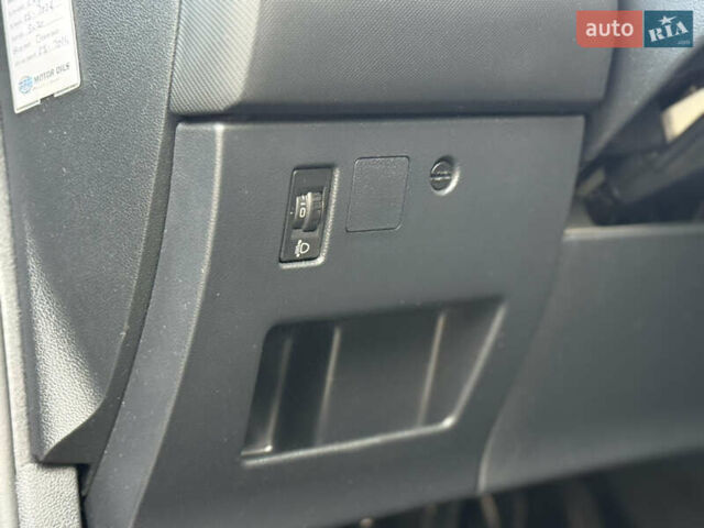 Черный Пежо 308, объемом двигателя 1.6 л и пробегом 248 тыс. км за 5350 $, фото 38 на Automoto.ua