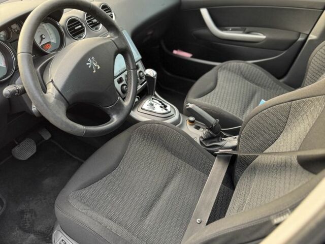 Черный Пежо 308, объемом двигателя 1.6 л и пробегом 152 тыс. км за 6200 $, фото 5 на Automoto.ua