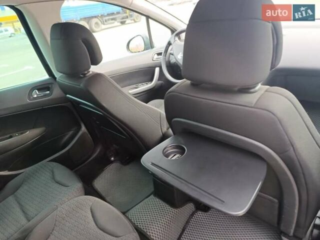 Пежо 308 2008 в Кривом Роге на Automoto.ua Черный Пежо 308, объемом двигателя 1.6 л и пробегом 278 тыс. км за 3900 $, фото 18 на Automoto.ua