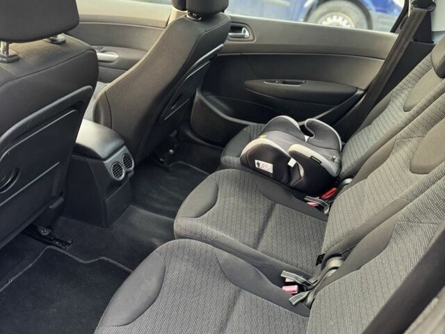 Черный Пежо 308, объемом двигателя 1.6 л и пробегом 152 тыс. км за 6200 $, фото 8 на Automoto.ua