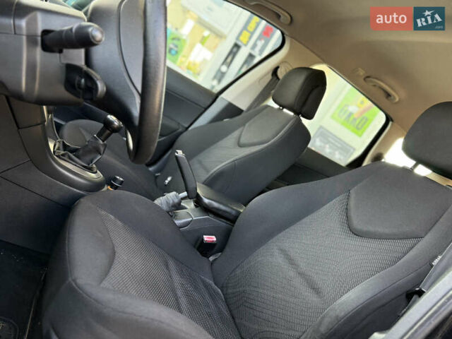 Черный Пежо 308, объемом двигателя 1.6 л и пробегом 248 тыс. км за 5350 $, фото 35 на Automoto.ua