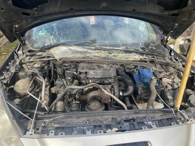 Черный Пежо 308, объемом двигателя 0 л и пробегом 228 тыс. км за 1850 $, фото 7 на Automoto.ua