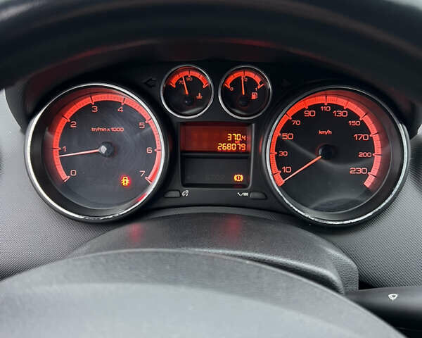 Черный Пежо 308, объемом двигателя 1.6 л и пробегом 260 тыс. км за 4700 $, фото 15 на Automoto.ua