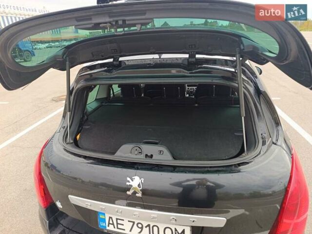Пежо 308 2008 в Кривом Роге на Automoto.ua Черный Пежо 308, объемом двигателя 1.6 л и пробегом 278 тыс. км за 3900 $, фото 4 на Automoto.ua