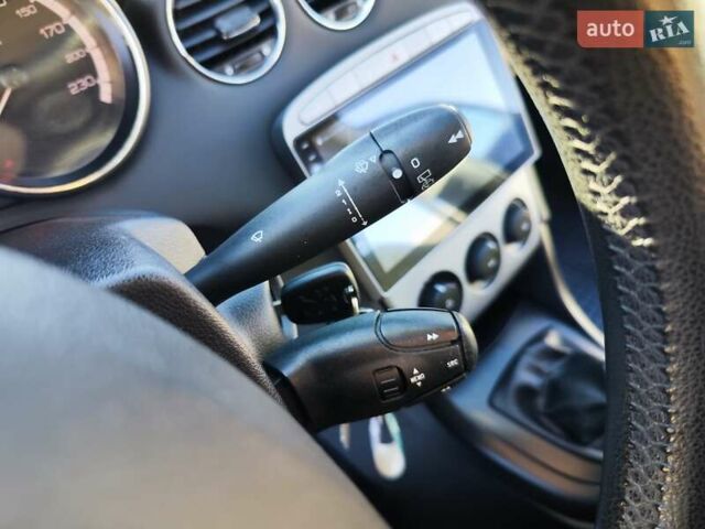 Пежо 308 2009 в Львове на Automoto.ua Черный Пежо 308, объемом двигателя 1.6 л и пробегом 240 тыс. км за 5250 $, фото 19 на Automoto.ua