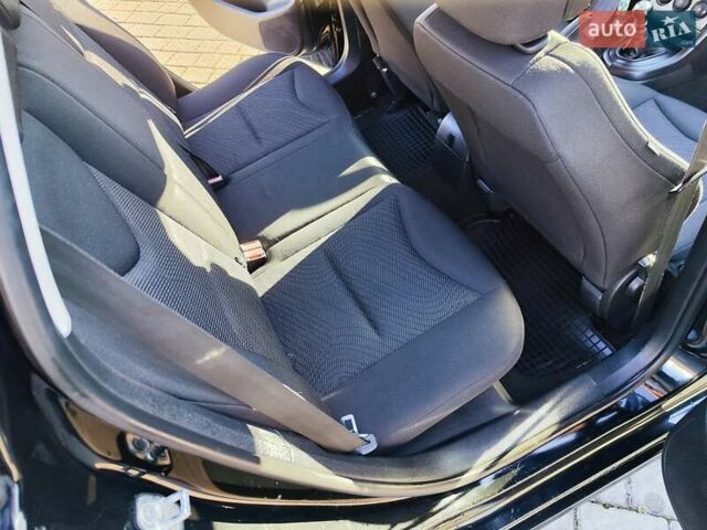 Пежо 308 2009 в Львове на Automoto.ua Черный Пежо 308, объемом двигателя 1.6 л и пробегом 240 тыс. км за 5250 $, фото 46 на Automoto.ua