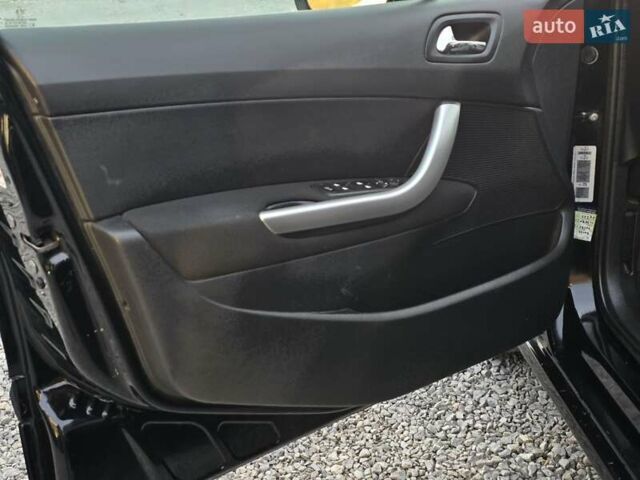 Чорний Пежо 308, об'ємом двигуна 1.6 л та пробігом 196 тис. км за 3999 $, фото 17 на Automoto.ua