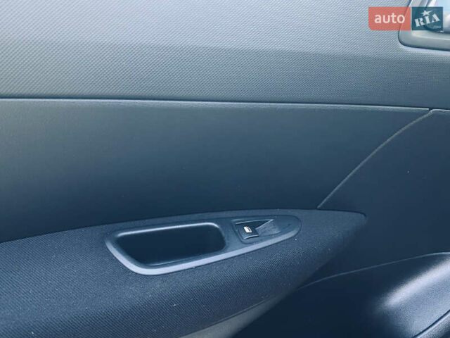 Чорний Пежо 308, об'ємом двигуна 1.6 л та пробігом 264 тис. км за 5250 $, фото 44 на Automoto.ua