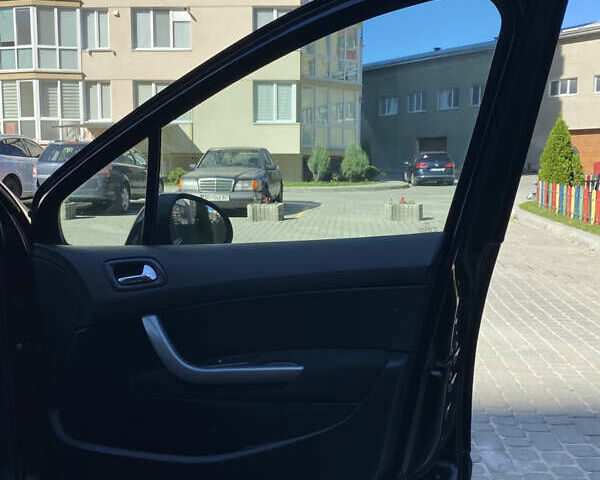 Чорний Пежо 308, об'ємом двигуна 1.6 л та пробігом 264 тис. км за 5250 $, фото 48 на Automoto.ua
