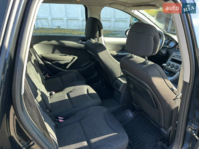 Чорний Пежо 308, об'ємом двигуна 1.6 л та пробігом 236 тис. км за 5800 $, фото 3 на Automoto.ua