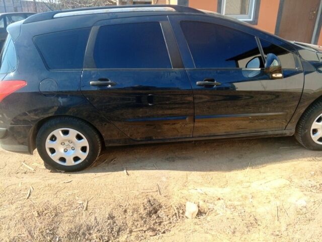 Черный Пежо 308, объемом двигателя 1.4 л и пробегом 250 тыс. км за 4500 $, фото 1 на Automoto.ua