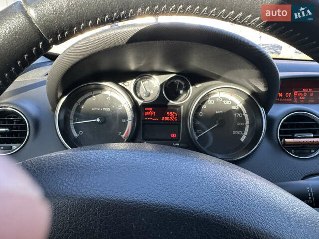 Чорний Пежо 308, об'ємом двигуна 1.6 л та пробігом 236 тис. км за 5800 $, фото 14 на Automoto.ua