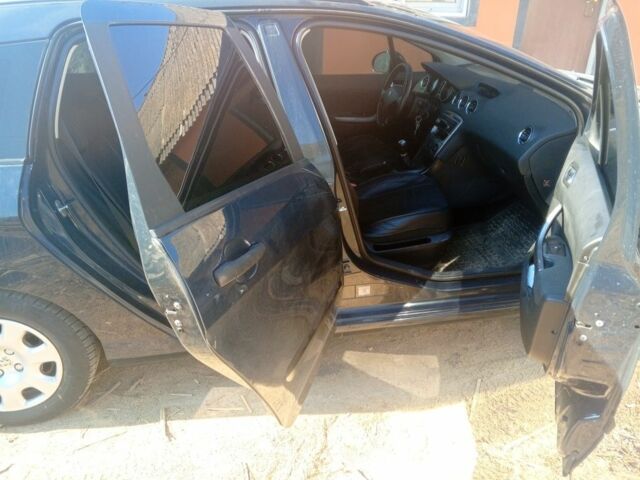 Черный Пежо 308, объемом двигателя 1.4 л и пробегом 250 тыс. км за 4500 $, фото 5 на Automoto.ua