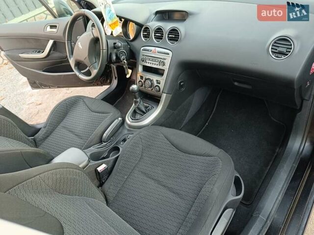 Чорний Пежо 308, об'ємом двигуна 1.6 л та пробігом 190 тис. км за 4800 $, фото 15 на Automoto.ua