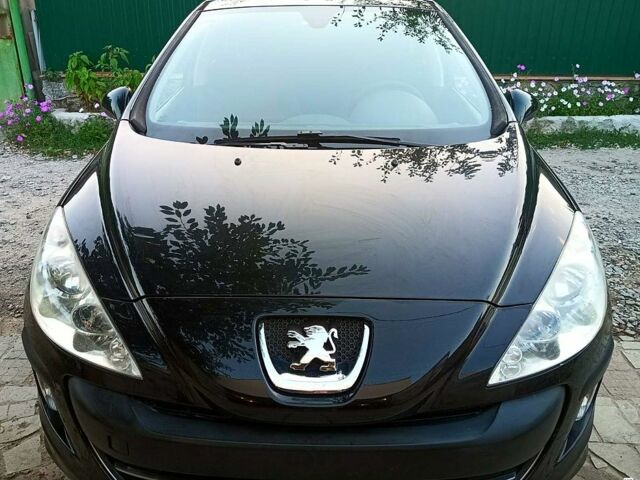 Черный Пежо 308, объемом двигателя 1.6 л и пробегом 250 тыс. км за 4950 $, фото 2 на Automoto.ua