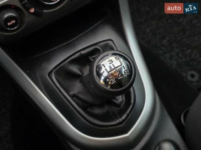 Чорний Пежо 308, об'ємом двигуна 1.6 л та пробігом 196 тис. км за 3999 $, фото 42 на Automoto.ua