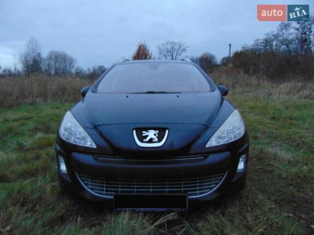 Черный Пежо 308, объемом двигателя 1.6 л и пробегом 300 тыс. км за 5500 $, фото 1 на Automoto.ua