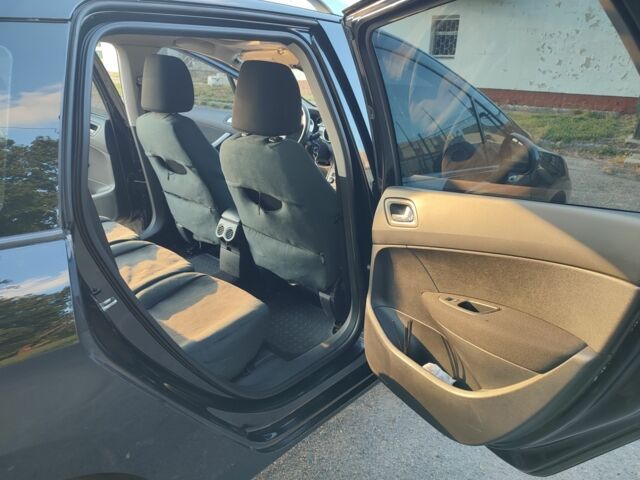 Чорний Пежо 308, об'ємом двигуна 1.6 л та пробігом 97 тис. км за 6000 $, фото 9 на Automoto.ua