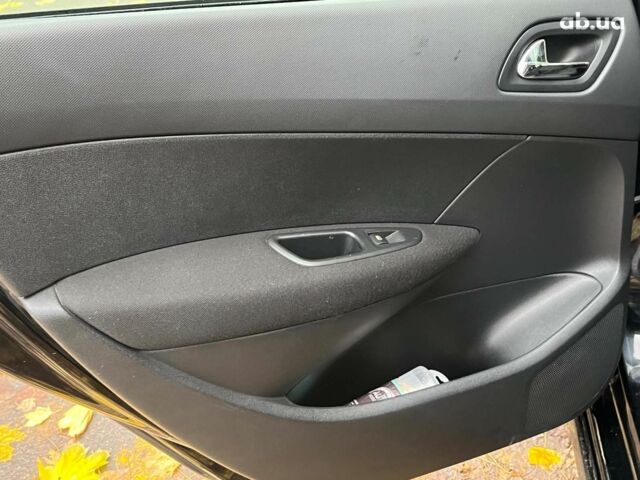 Черный Пежо 308, объемом двигателя 1.6 л и пробегом 220 тыс. км за 6390 $, фото 19 на Automoto.ua