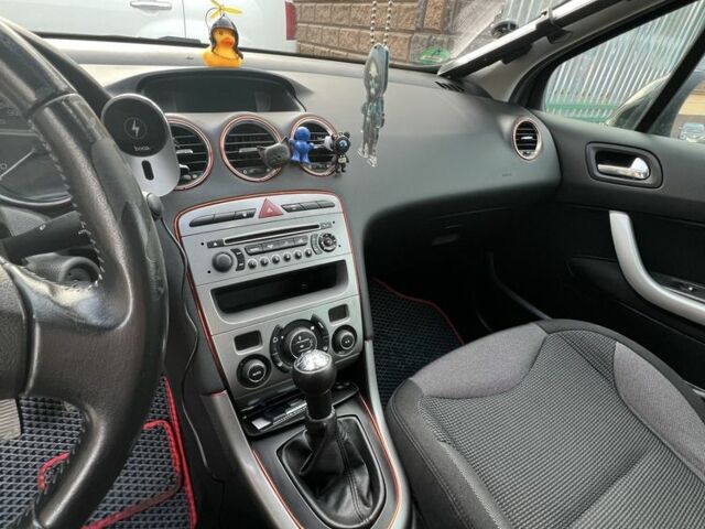 Чорний Пежо 308, об'ємом двигуна 1.6 л та пробігом 168 тис. км за 5800 $, фото 10 на Automoto.ua