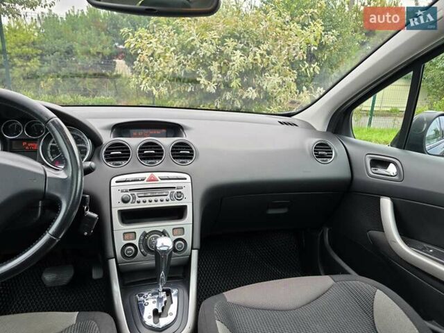 Черный Пежо 308, объемом двигателя 1.6 л и пробегом 161 тыс. км за 6499 $, фото 24 на Automoto.ua