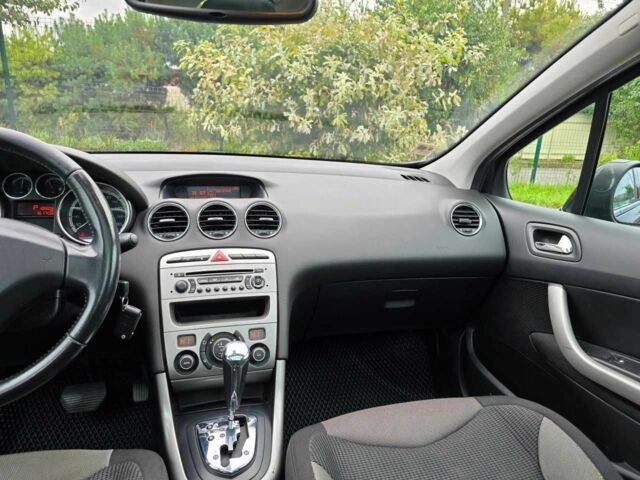 Черный Пежо 308, объемом двигателя 1.6 л и пробегом 161 тыс. км за 6499 $, фото 16 на Automoto.ua